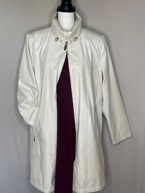 Glossy Ivory Raincoat Jacket Womens M Minimalist Zip Coat Lightweight Chic